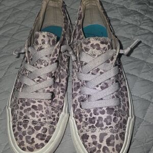 Stylish Leopard Print Women's Sneakers